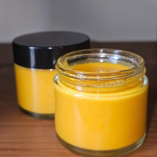 Homestead Comforts Aloe and Turmeric Face Mask Jar | a natural skincare treatment for calming redness, fading scars, and evening skin tone.
